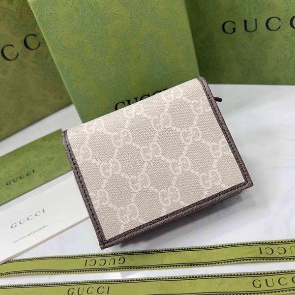 グッチ財布コピー側面デザイン